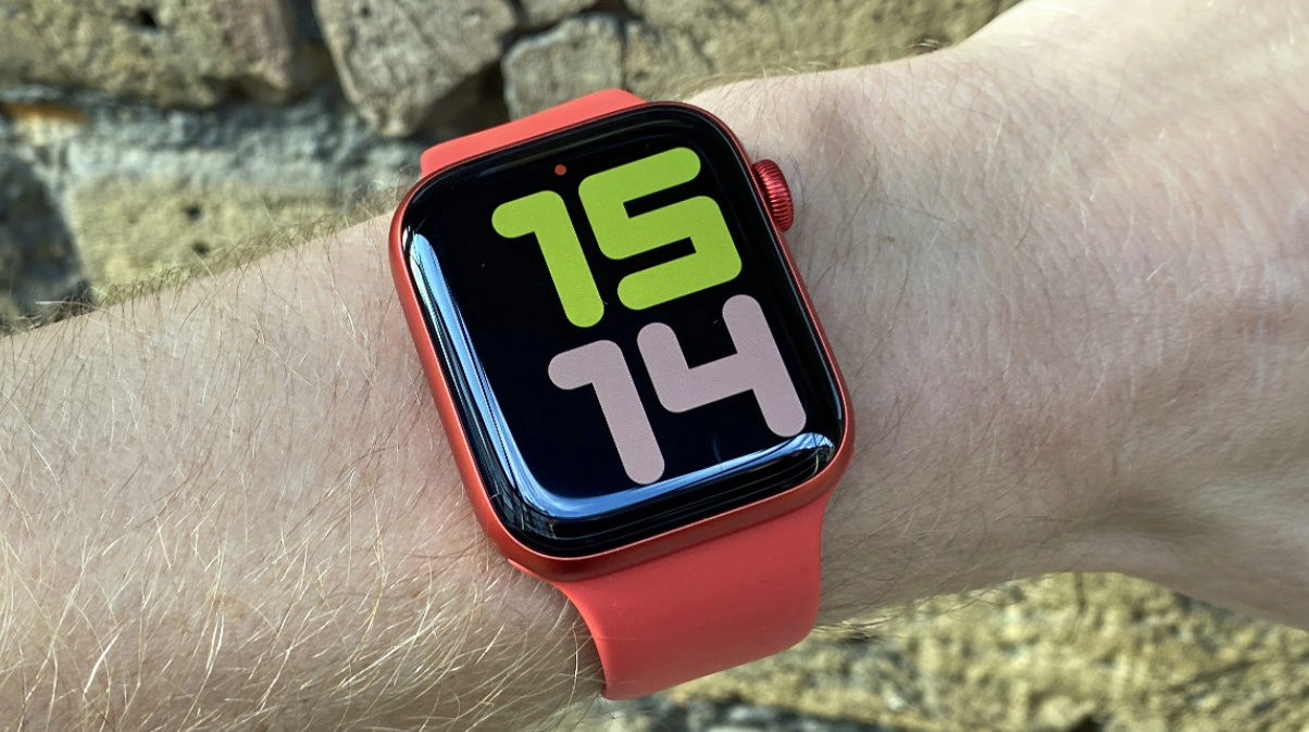 Viitoarea serie de ceasuri inteligente Apple Watch 7 poate avea afișaje mai mari
